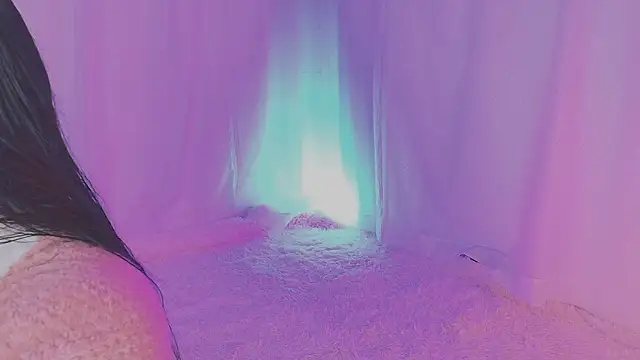 lili taylor online show from November 9, 2025, 2:32 pm