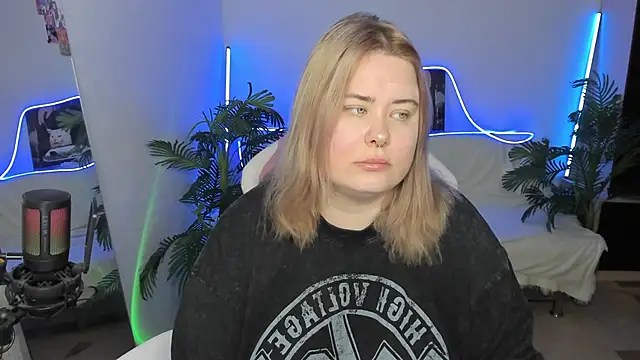 Akemi BBW online show from March 14, 2025, 8:10 am