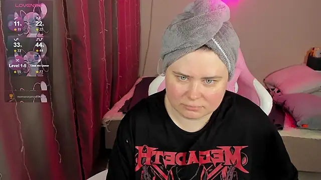 Akemi BBW online show from April 2, 2026, 5:58 am