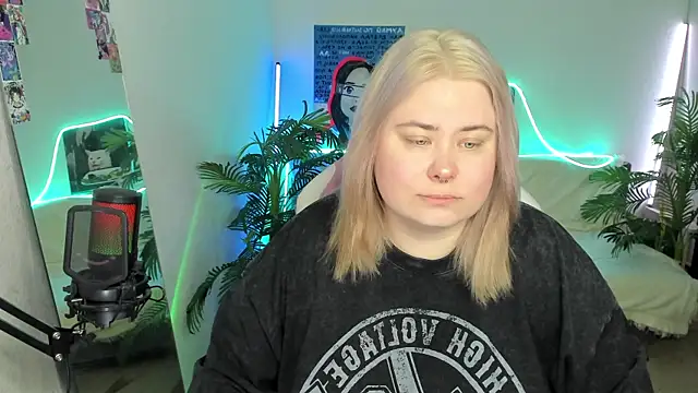 Akemi BBW online show from March 19, 2025, 8:23 am