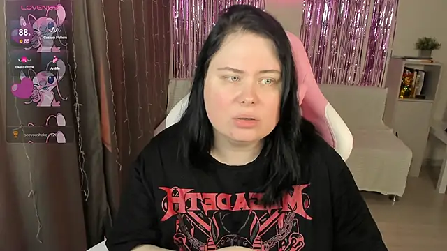 Snapshot of Akemi_BBW chatting on May 7, 2026, 7:56 am Akemi BBW online show from May 7, 2026, 7:56 am
