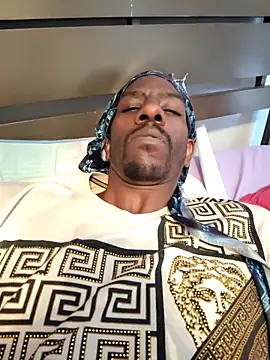 icyMike43 online show from April 25, 2026, 4:59 pm