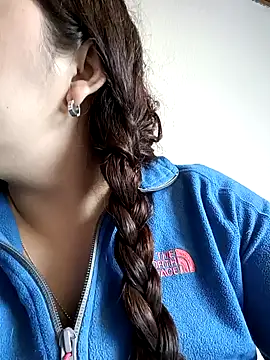 seherlatin online show from March 18, 2025, 7:01 pm