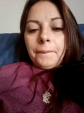 seherlatin online show from October 19, 2025, 3:59 pm