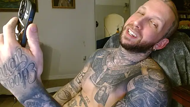 bobbybacala91 online show from September 24, 2025, 9:27 am