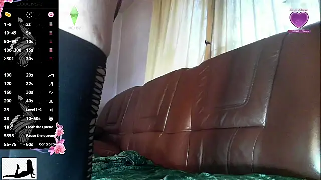 LiLR3beca online show from March 17, 2026, 4:59 am