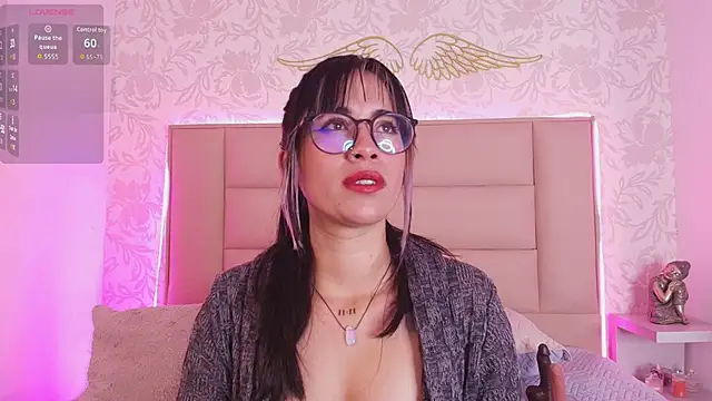 Snapshot of monserrat_towers chatting on January 10, 2026, 1:28 pm monserrat towers online show from January 10, 2026, 1:28 pm