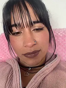 Snapshot of monserrat_towers chatting on October 1, 2025, 12:53 pm monserrat towers online show from October 1, 2025, 12:53 pm