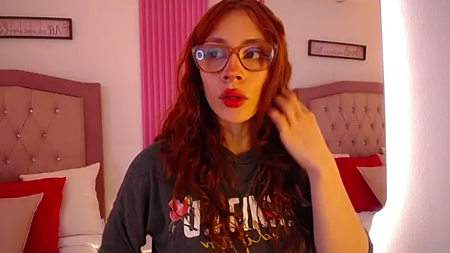 Snapshot of Katy_Van chatting on February 24, 2026, 5:08 am Katy Van online show from February 24, 2026, 5:08 am