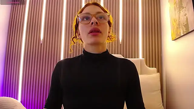 Snapshot of Katy_Van chatting on February 19, 2026, 8:39 pm Katy Van online show from February 19, 2026, 8:39 pm