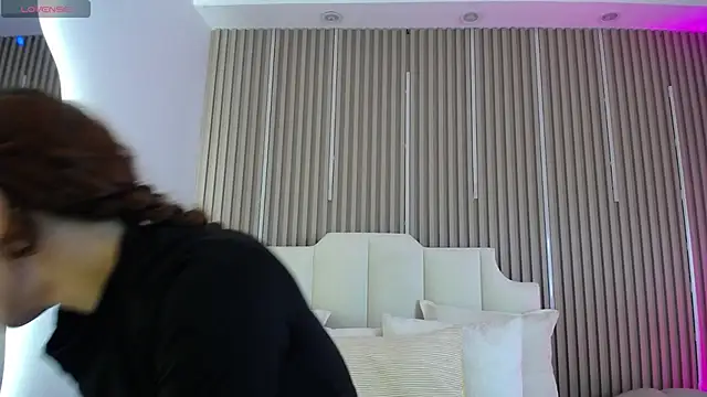 Katy Van online show from April 18, 2026, 8:42 pm