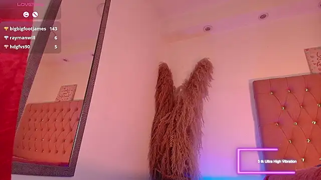 Snapshot of Katy_Van chatting on February 2, 2026, 9:08 am Katy Van online show from February 2, 2026, 9:08 am