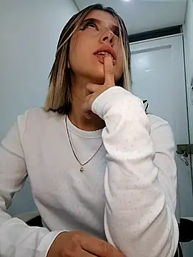 Snapshot of eva-2023 chatting on February 7, 2026, 1:24 am eva-2023 online show from February 7, 2026, 1:24 am