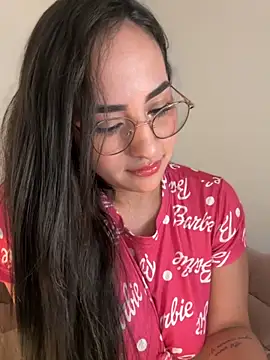 anniesweet02 online show from November 25, 2025, 11:05 pm