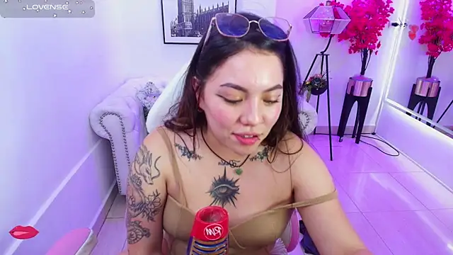 Isa reel online show from October 4, 2025, 7:54 am