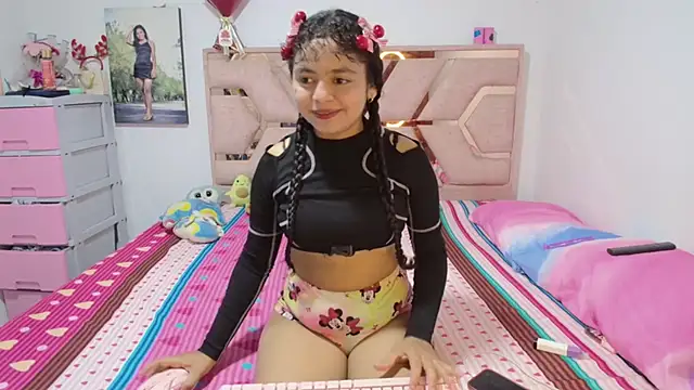 Snapshot of Winnifer_Gonzal chatting on April 25, 2026, 3:53 am Winnifer Gonzal online show from April 25, 2026, 3:53 am