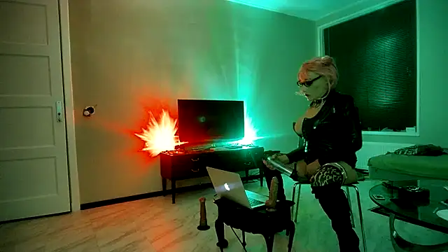 CharlotteVixxens online show from January 10, 2025, 4:41 pm