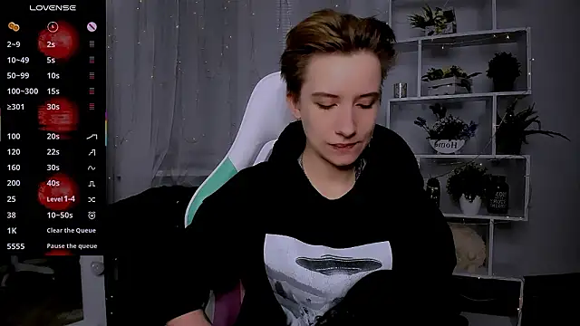 Snapshot of _Rein_ramm chatting on February 11, 2026, 5:13 pm Rein ramm online show from February 11, 2026, 5:13 pm