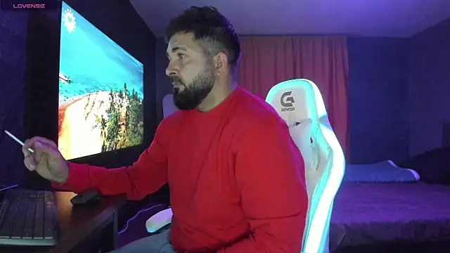 Eduu2322 online show from October 1, 2025, 8:35 pm