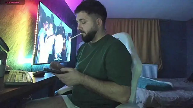 Eduu2322 online show from January 8, 2026, 9:54 pm