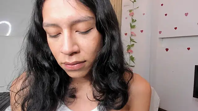 Snapshot of AdammClark1 chatting on February 17, 2025, 12:00 am AdammClark1 online show from February 17, 2025, 12:00 am