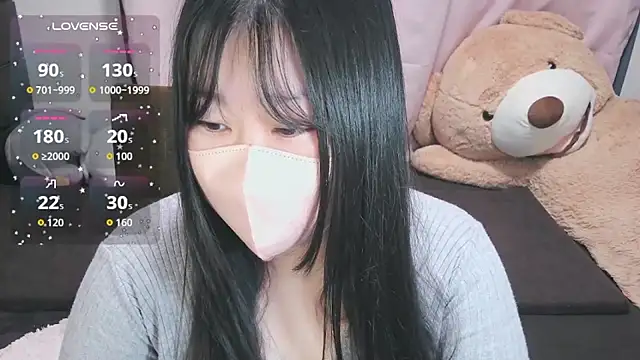 yuinyan3150 online show from February 25, 2026, 12:49 pm