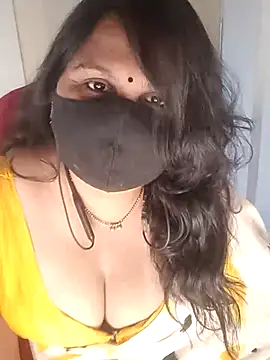 Snapshot of Love-priya chatting on November 19, 2025, 8:58 am Love-priya online show from November 19, 2025, 8:58 am