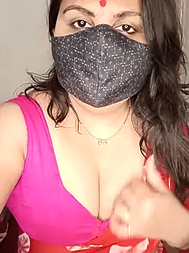 Snapshot of Love-priya chatting on February 25, 2025, 6:58 am Love-priya online show from February 25, 2025, 6:58 am