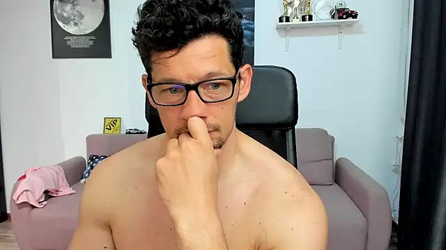 BrutusK08 online show from April 22, 2026, 6:53 am