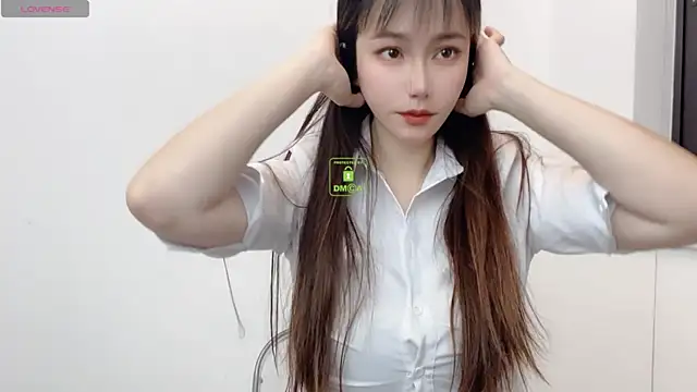 LIsha--170 online show from February 17, 2025, 1:22 pm