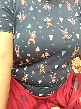 Snapshot of CUTE_SOPHIA- chatting on February 20, 2026, 12:40 am CUTE SOPHIA- online show from February 20, 2026, 12:40 am