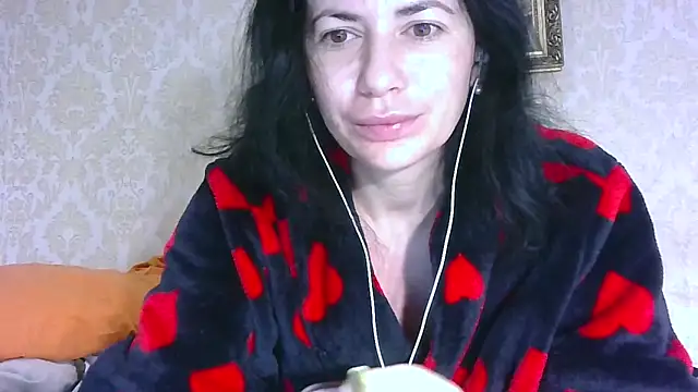 StunnigArt online show from December 22, 2025, 2:22 am