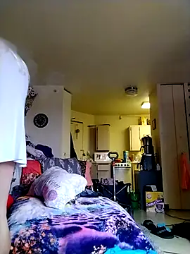 littleChop33 online show from October 22, 2025, 7:35 pm