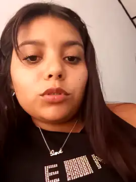 stefanie010 online show from January 12, 2025, 6:27 pm