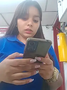 stefanie010 online show from March 11, 2025, 8:53 pm