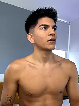 santiago 01 online show from November 28, 2025, 9:04 pm