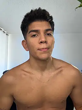 Snapshot of santiago_01 chatting on February 25, 2026, 7:58 pm santiago 01 online show from February 25, 2026, 7:58 pm