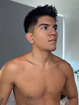 Snapshot of santiago_01 chatting on February 11, 2026, 8:09 pm santiago 01 online show from February 11, 2026, 8:09 pm