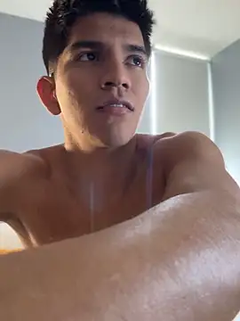 santiago 01 online show from October 11, 2025, 7:37 pm