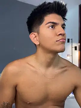 Snapshot of santiago_01 chatting on March 1, 2026, 9:26 pm santiago 01 online show from March 1, 2026, 9:26 pm