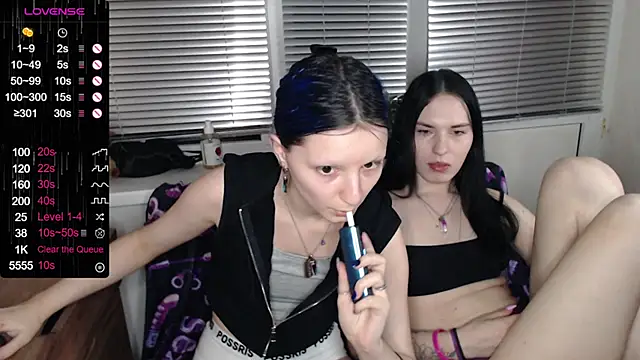 Snapshot of sky9669 chatting on March 11, 2025, 4:40 pm sky9669 online show from March 11, 2025, 4:40 pm