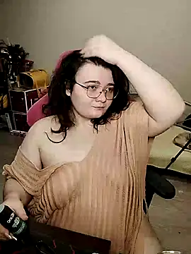 DenisHailey online show from December 21, 2024, 6:33 pm