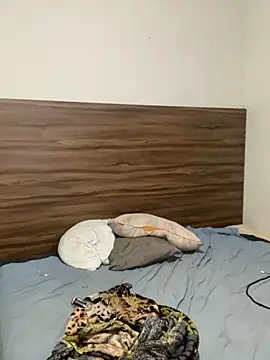 pedrovkr3 online show from December 5, 2024, 10:28 pm