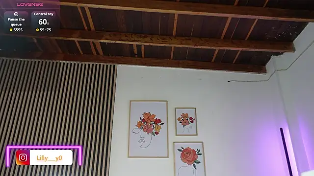 LillyDolls23 online show from January 16, 2026, 1:04 pm