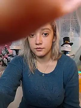 NaomiShimizu online show from December 19, 2025, 8:11 pm