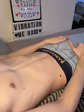 secret dream415 online show from February 14, 2025, 7:44 pm