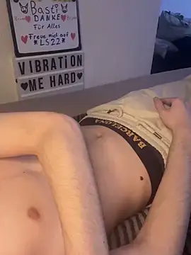 secret dream415 online show from March 3, 2025, 7:49 pm