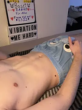 secret dream415 online show from February 26, 2025, 8:15 pm