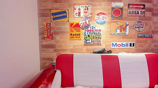 miss  pamela online show from October 28, 2025, 11:09 am