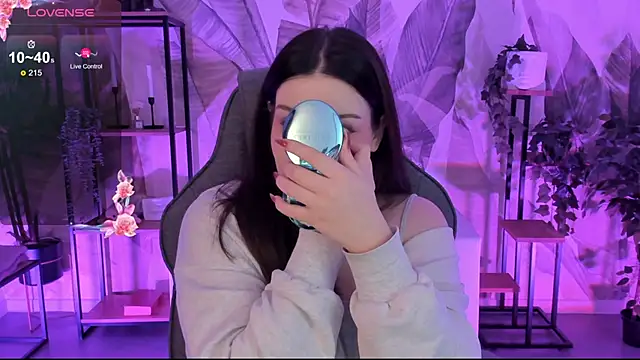 CoralineKeyns online show from September 20, 2025, 5:23 am